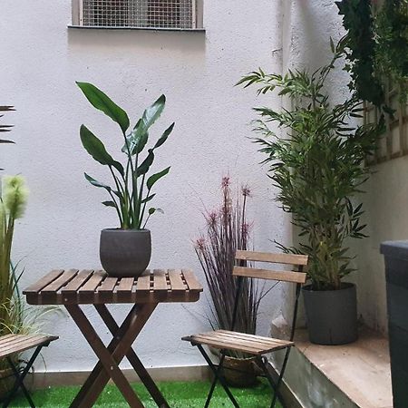 Rentadore Atocha Suites مدريد المظهر الخارجي الصورة